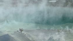 米納哈薩高地，カルメンガン 溫泉源噴泉湖泊-4